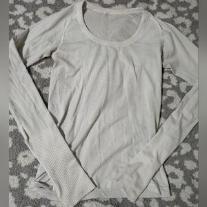 lululemon athletica Cream Long Sleeve Tee